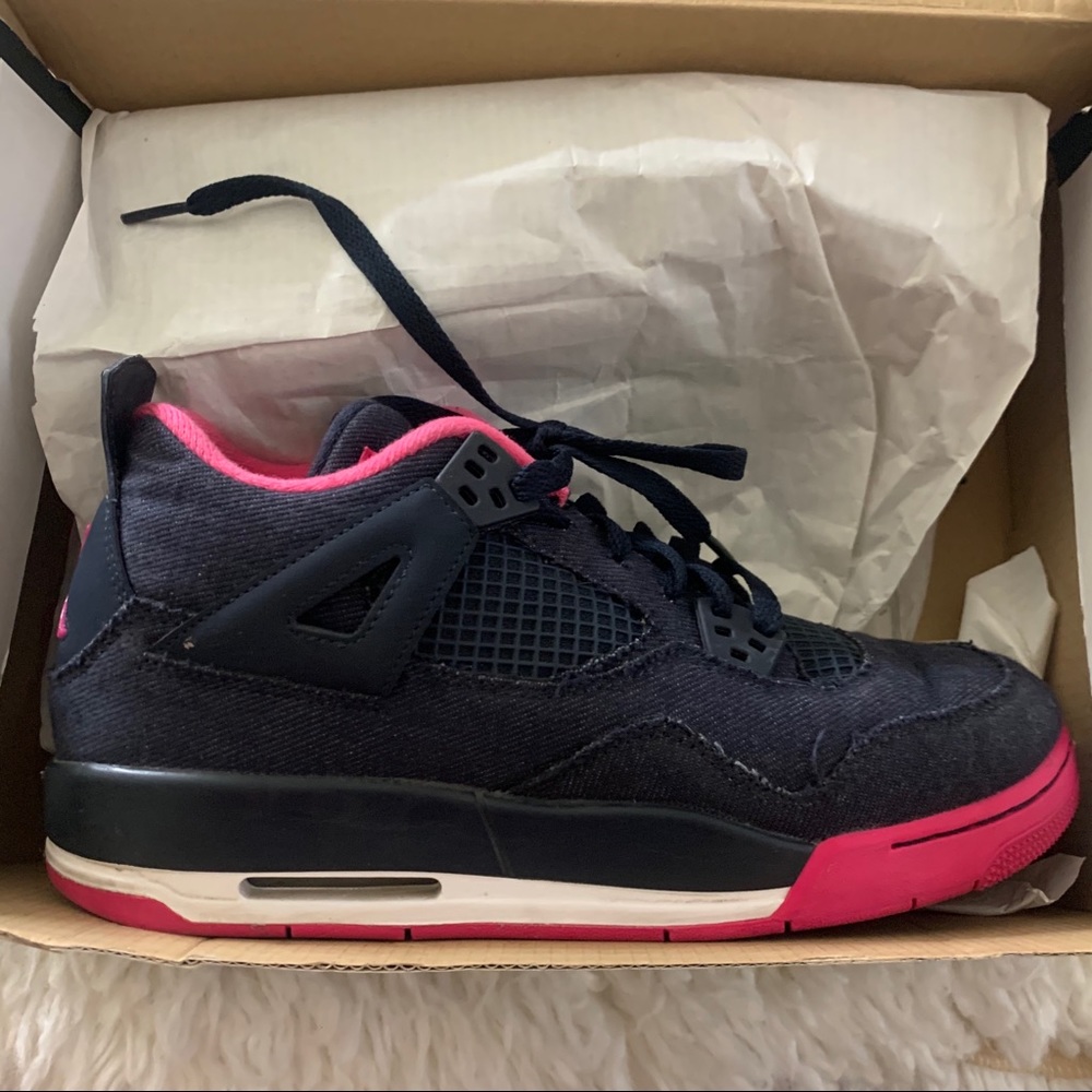 Air Jordan 4 Retro GG